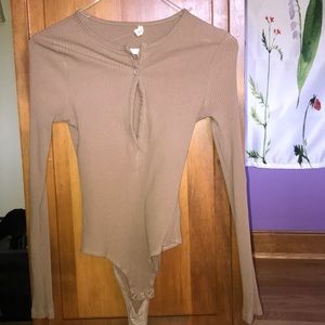 URBAN OUTFITTERS BODYSUIT🖤💠